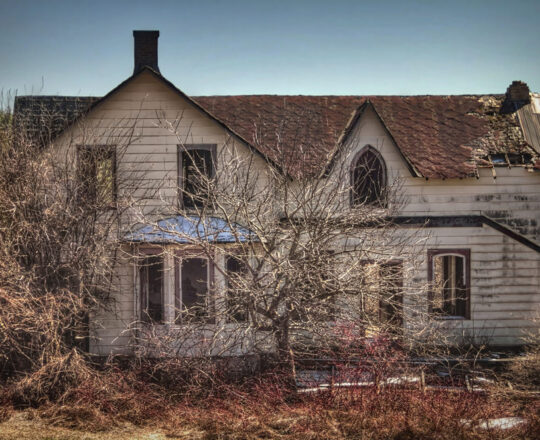 Dollhouse #9 - Abandoned farmhouse in Ontario, Canada