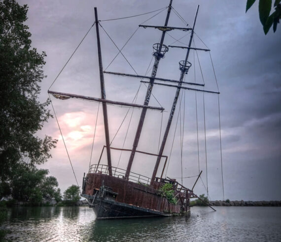 La Grande Hermine - abandoned shipwreck in Ontario, Canada