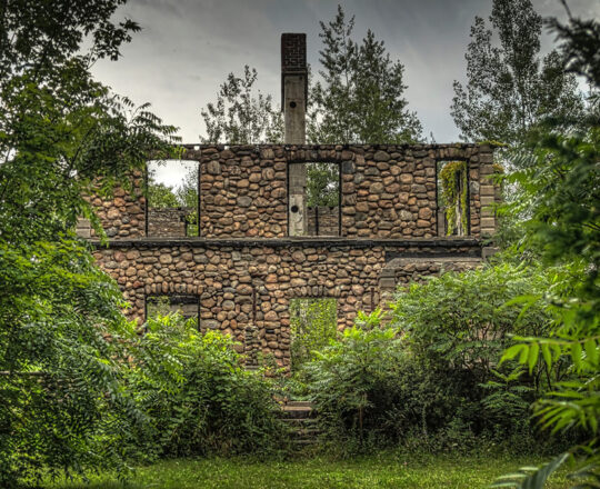 Château de Silence - abandoned stone manor in Ontario, Canada