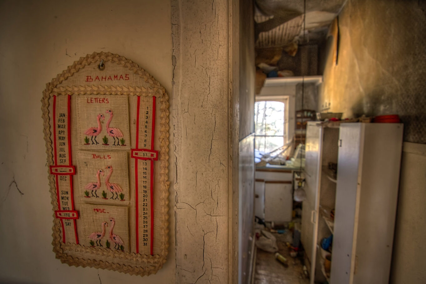 Permanent Vacation - abandoned farmhouse in Ontario, Canada