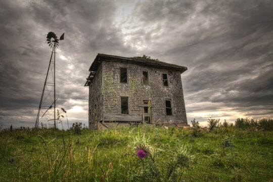 Homecoming - abandoned farmhouse in Ontario, Canada