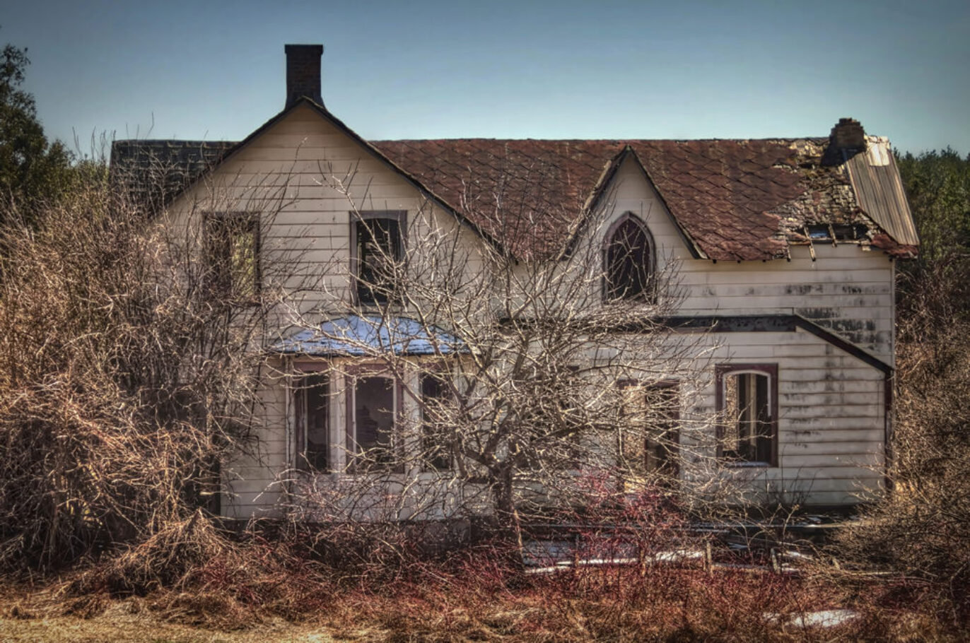 Dollhouse #9 - Abandoned farmhouse in Ontario, Canada