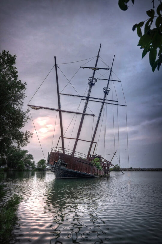La Grande Hermine - abandoned shipwreck in Ontario, Canada