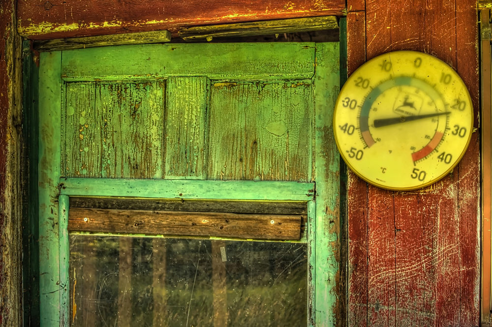 23.5° - Abandoned farmhouse in Ontario, Canada