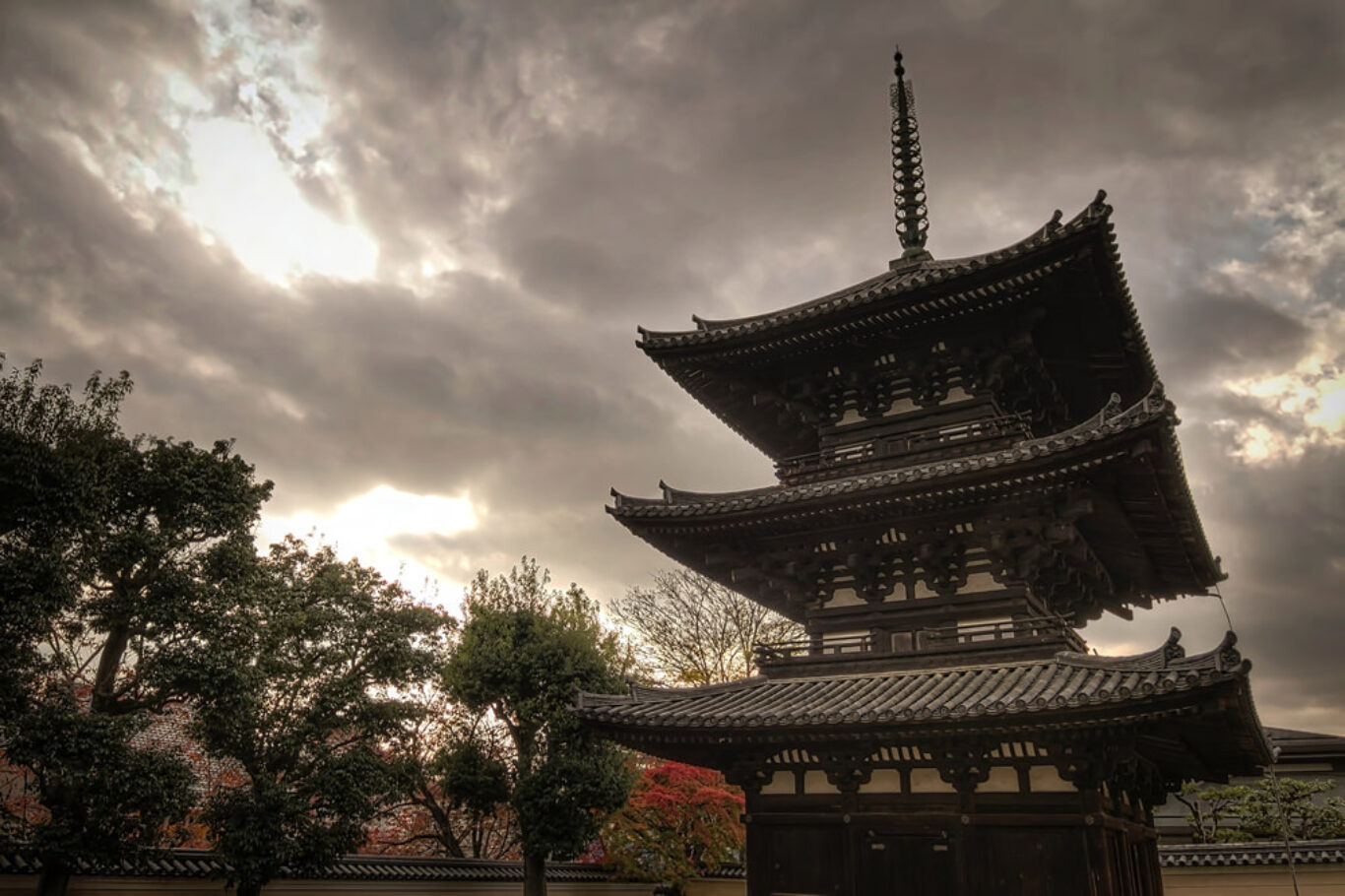 三重塔 - Three-storied Pagoda
