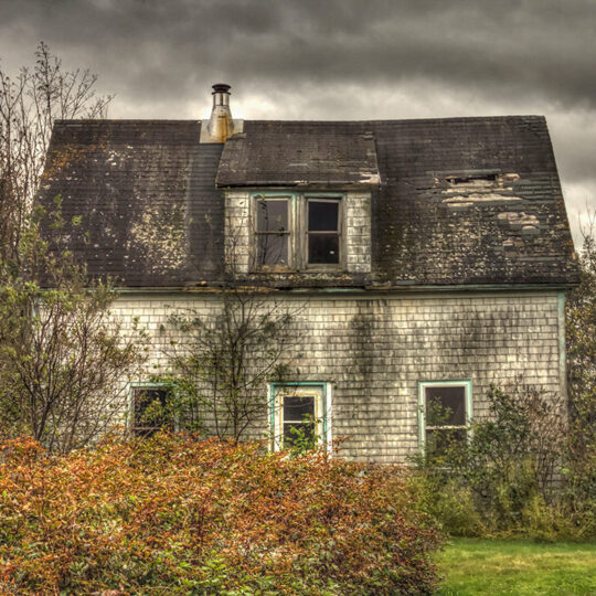 “Coastal Processes 1” - Abandoned farmhouse in Nova Scotia, Canada - Left Ahead Photography (leftahead.ca) Rurex | Urbex | Landscapes | Streets