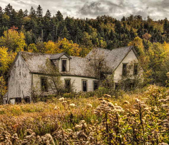 “Homestead 3” - Abandoned farmhouse in New Brunswick, Canada - Left Ahead Photography (leftahead.ca) Rurex | Urbex | Landscapes | Streets
